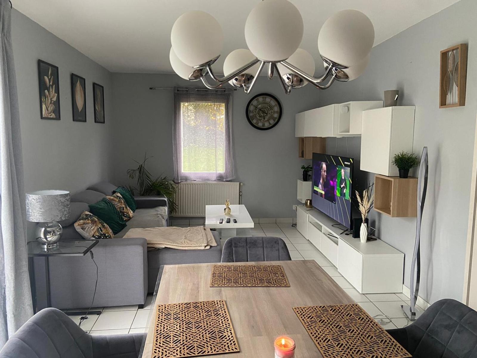 Chambre Avec Balcon Proche Vichy Saint-Remy-en-Rollat Exterior photo